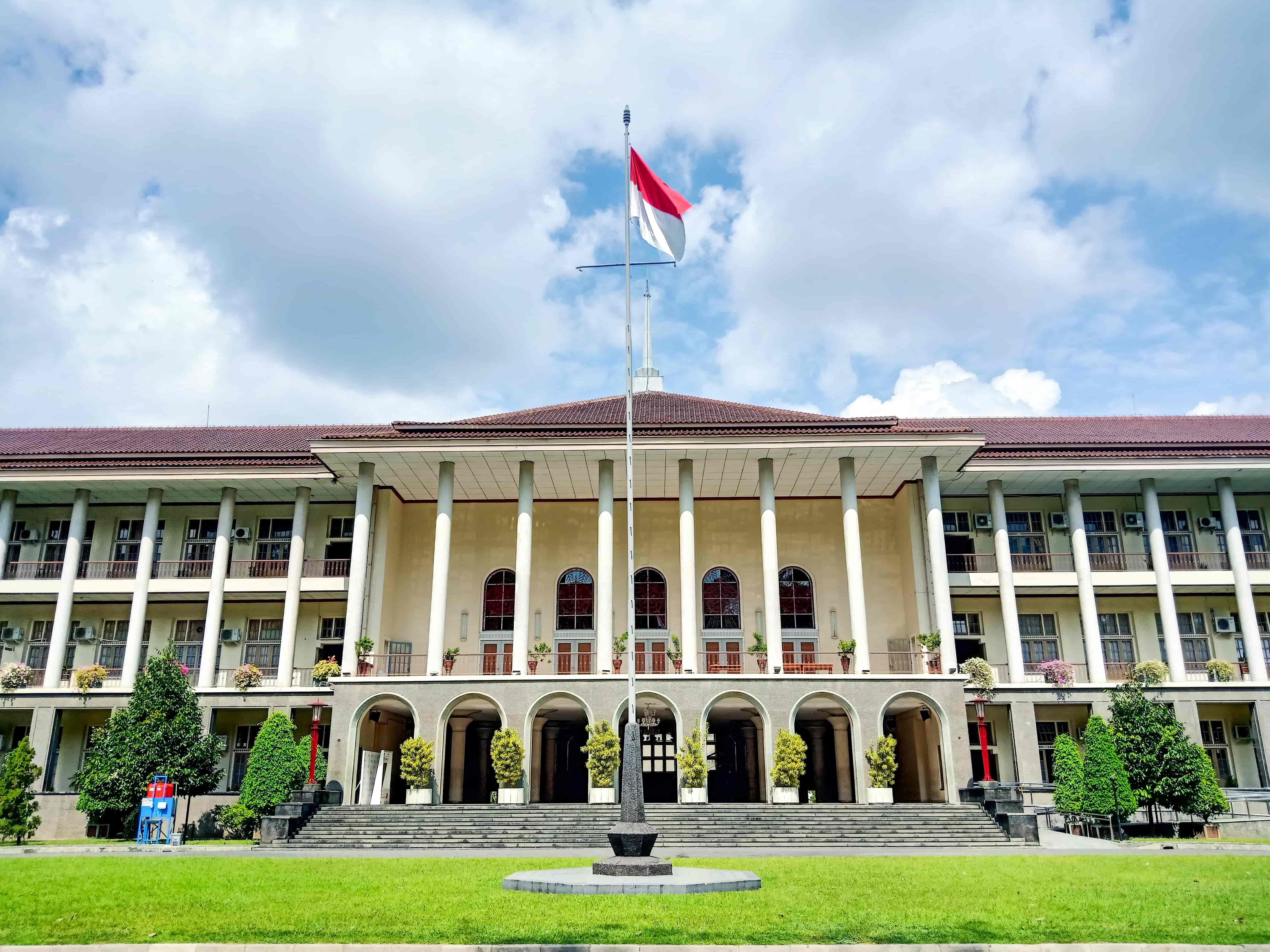 Pusat Pendidikan UGM